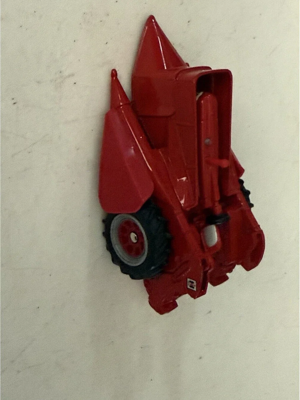 1/64 die-cast metal IH Farmall
